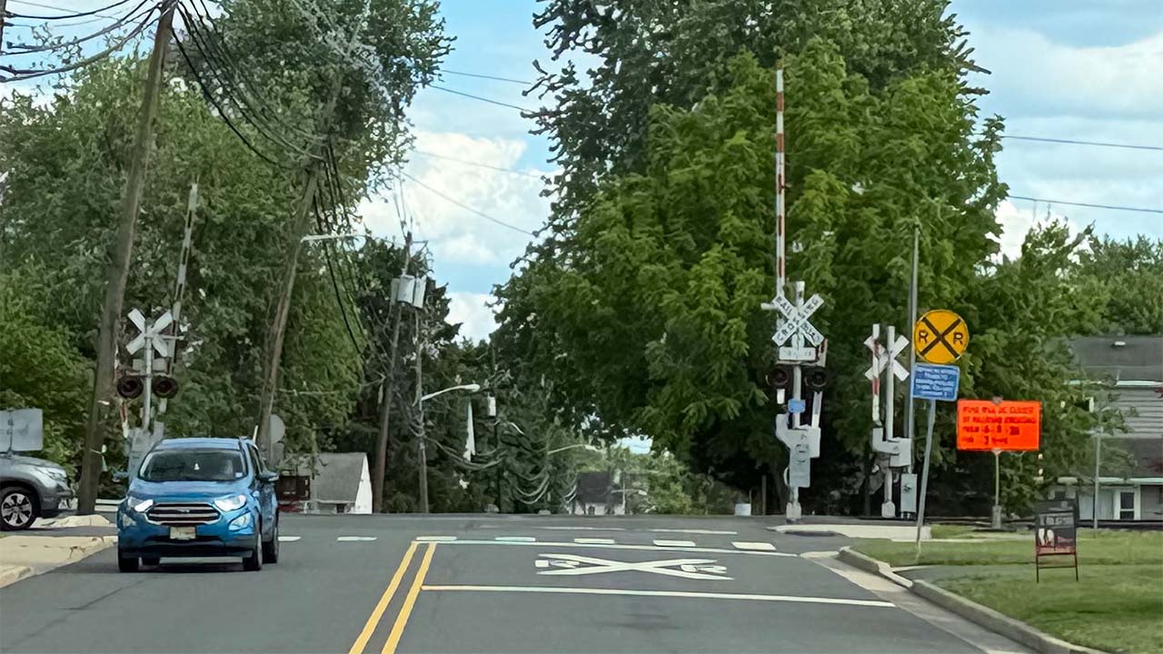 13th Avenue Crossing Will Be Closed