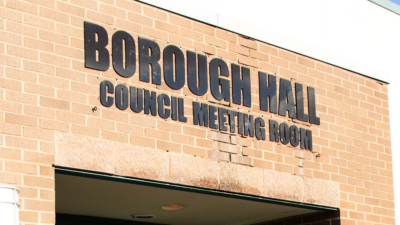 Short Agenda, Long List of Complaints: Mayor's Remarks Shift Meeting Mood