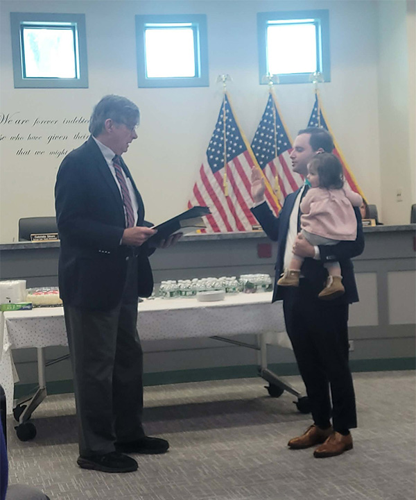 Ted Maciag Swears In New Borough Attorney Scott Salmon